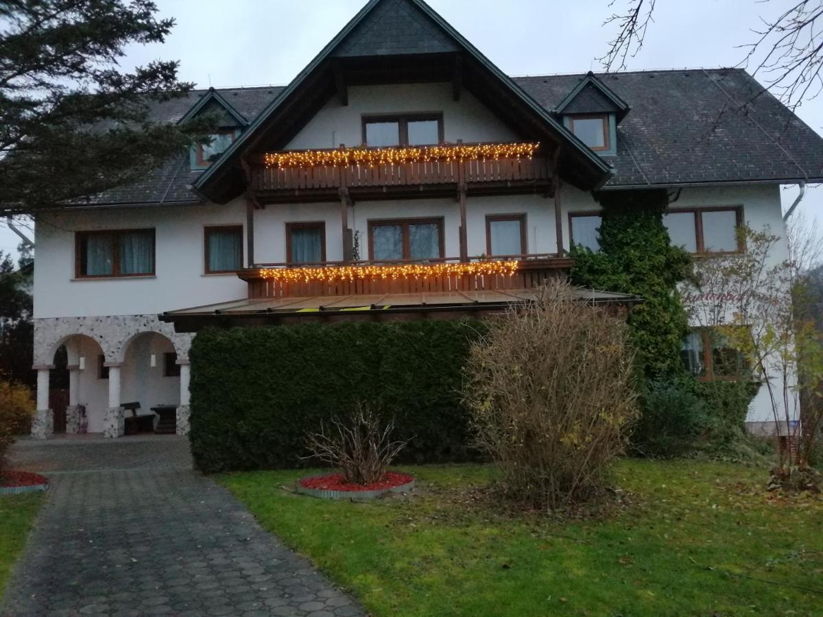 Arkadenhof Bed and Breakfast Fürstenfeld Eksteriør billede